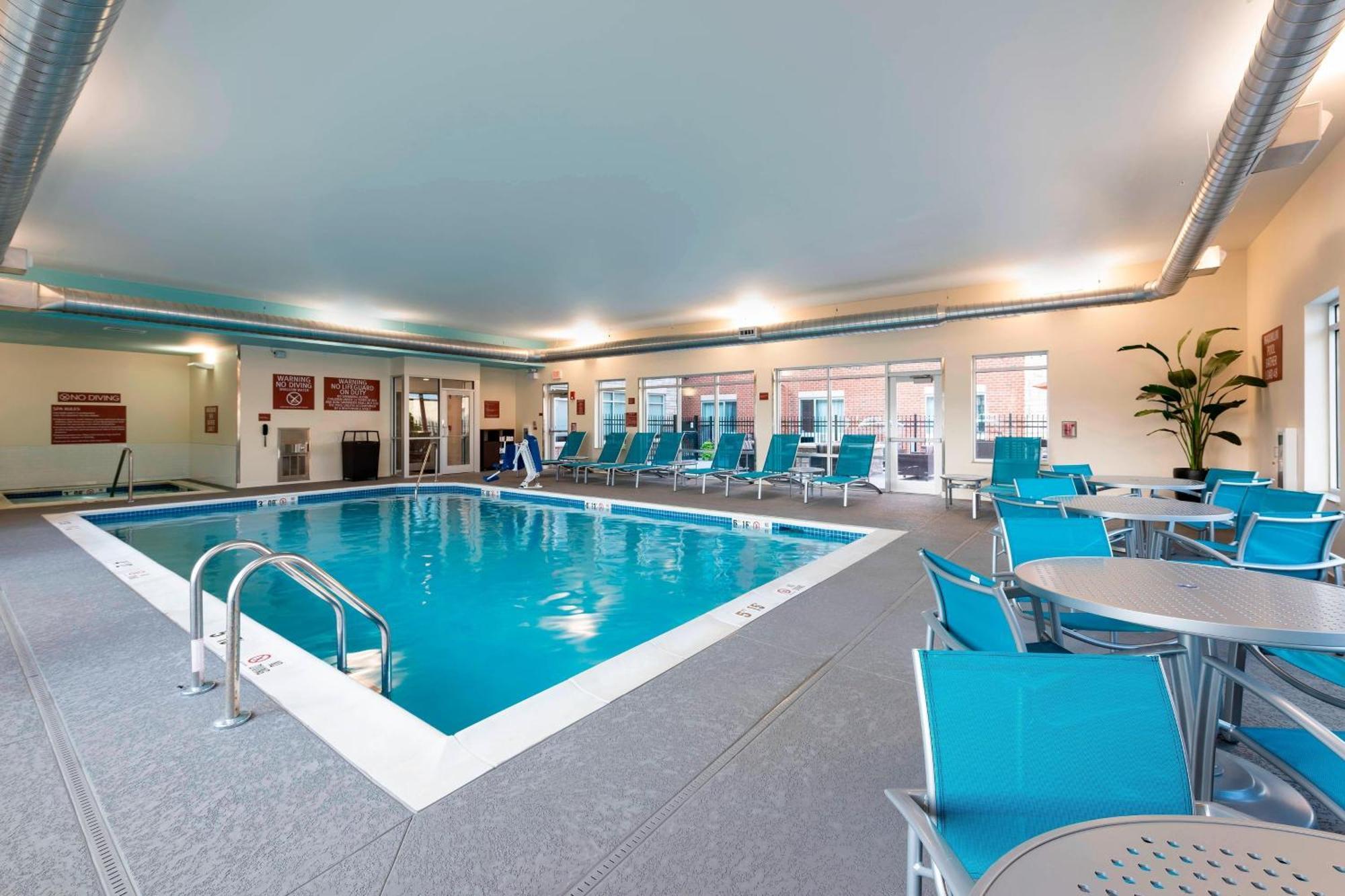 ג'פרסונוויל Towneplace Suites By Marriott Louisville North מראה חיצוני תמונה